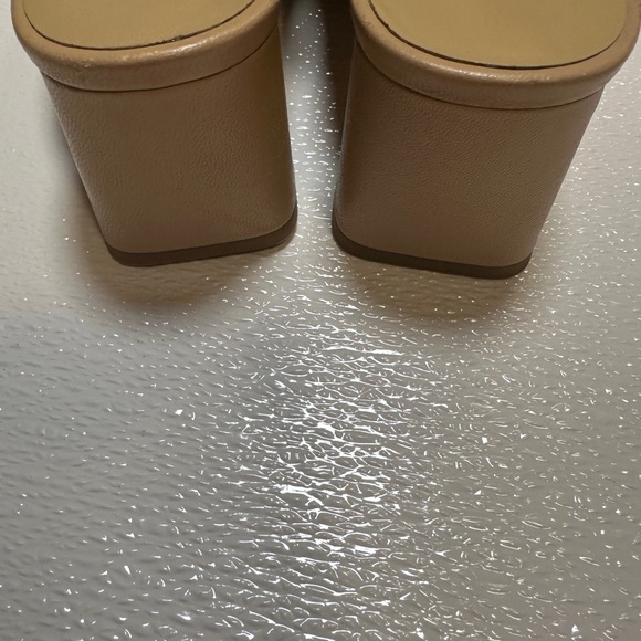 Vince Tan Mules with Chunky Block Heel - Picture 4 of 5